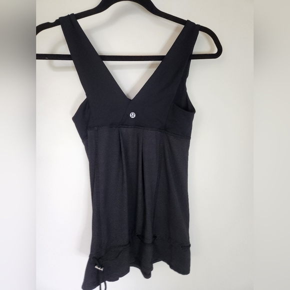 Lululemon Shirt Size 4 Run Ta Ta Topper Tank Top Black Drawstring Waist EUC - Picture 5 of 7